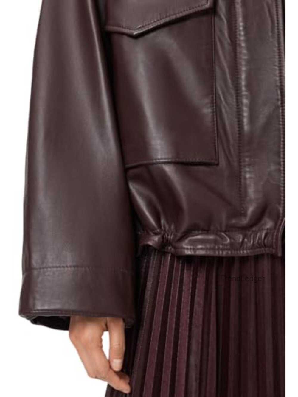 Cropped Genuine Leather Jacket Funnel Neck Zip Closure - Picture 4 of 6